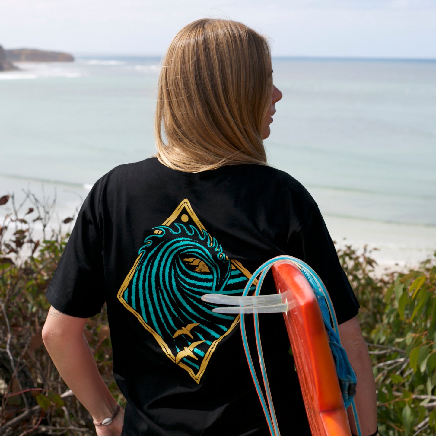 CLASSIC TEE - PEAK PRINT - BLACK